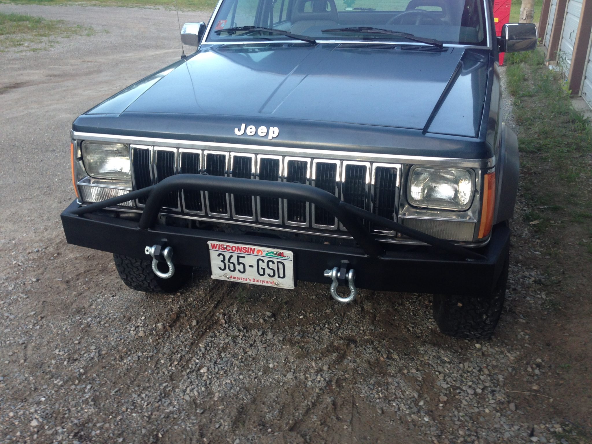 XJ Cherokee / MJ Comanche Front Bumper » Uphill MFG